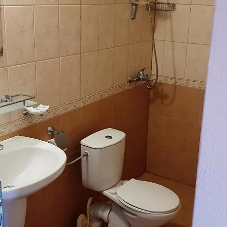Ξενοδοχείο Morski Dar And Free Parking 2*