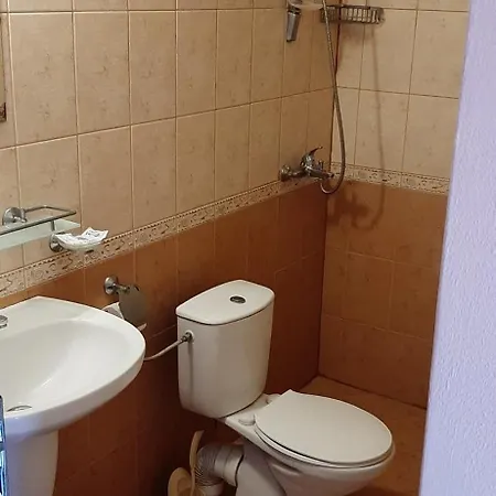 Hotel Morski Dar 2*